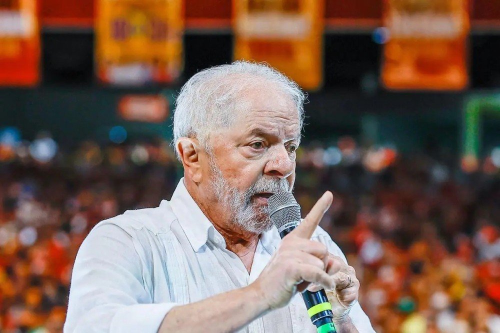 Lula: nunca antes na história do Brasil um 7 de setembro foi usado para fazer campanha eleitoral