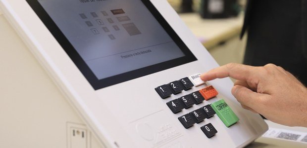 Eleitores terão tempo a mais para conferir voto na urna eletrônica