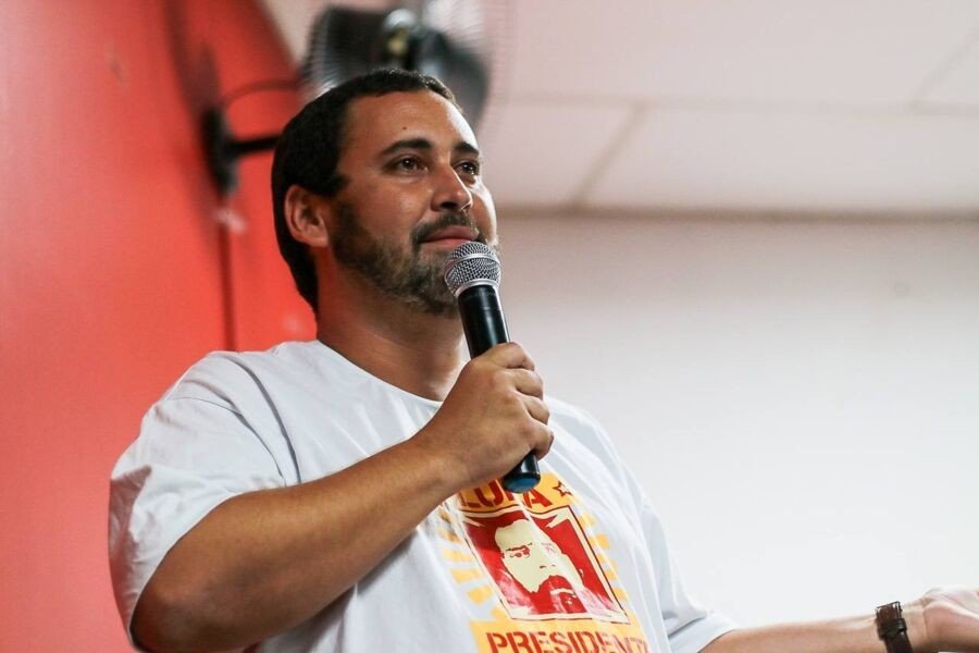 “Basta você parar de fugir e ir aos debates”, diz Éden a Neto