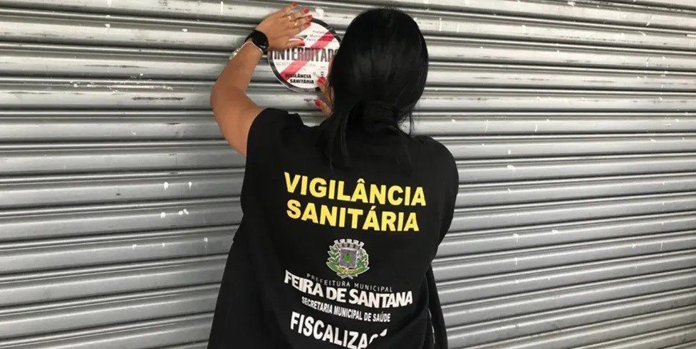 Mais de 500 kg de alimentos e medicamentos irregulares são apreendidos