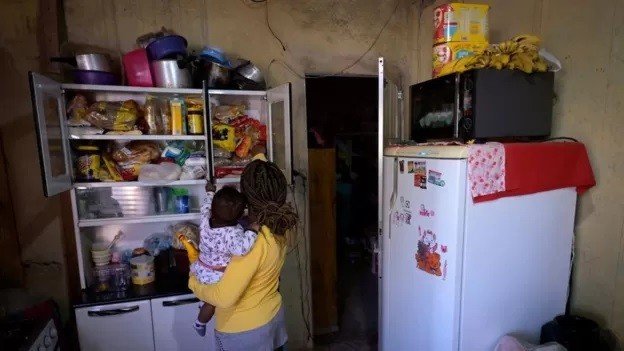 Fome e insegurança alimentar atingem metade dos lares com crianças no Norte e Nordeste