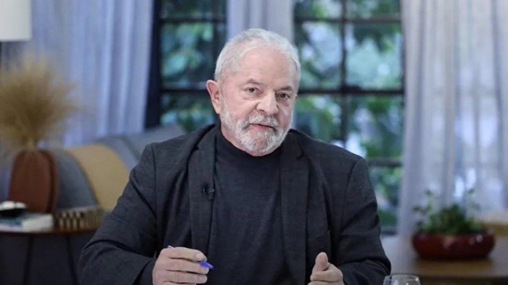 Campanha de Lula aciona TSE contra site de fake news e pede 