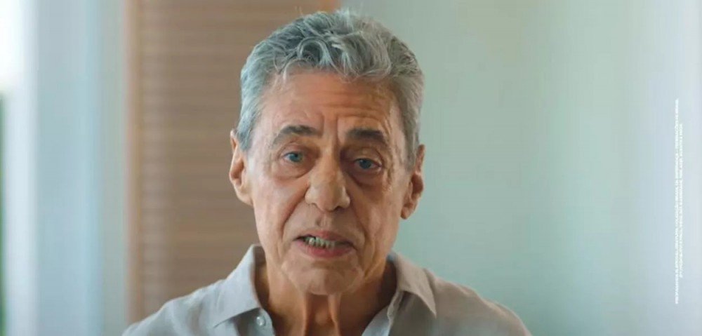 Chico Buarque defende vitória de Lula no primeiro turno para salvar a democracia (vídeo)