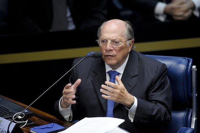 Autor de impeachment de Dilma anuncia apoio a Lula no 1º turno