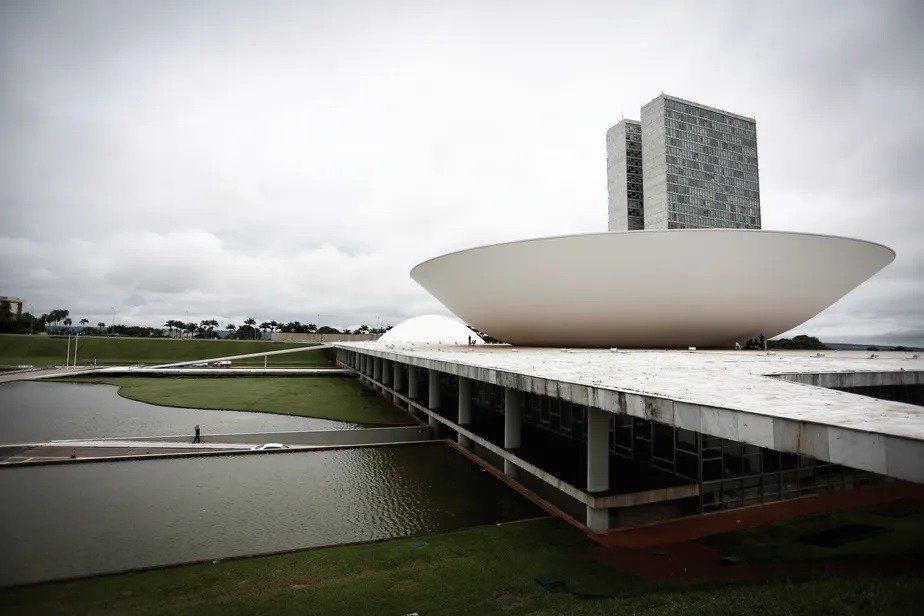 Orçamento: parlamentares se apressam para garantir emendas de relator após governo bloquear R$ 2,6 bi