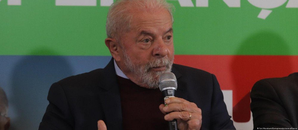 Economistas lançam carta por voto útil em Lula