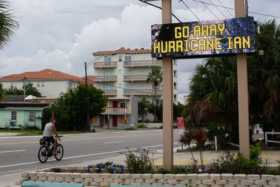 Flórida se prepara para impacto do furacão Ian