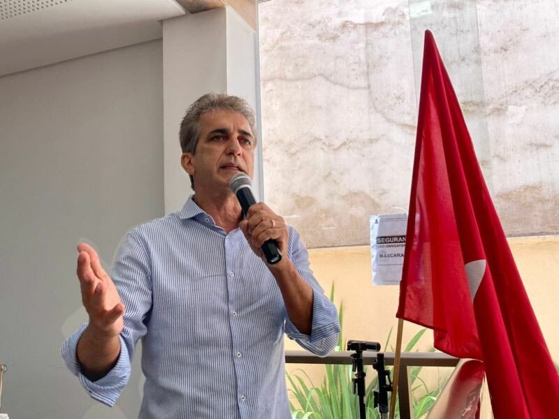 “Calça curta, caro e obsoleto”, diz Robinson sobre BRT