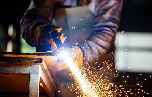 Indústria brasileira perde posição em ranking mundial de produção e exportação