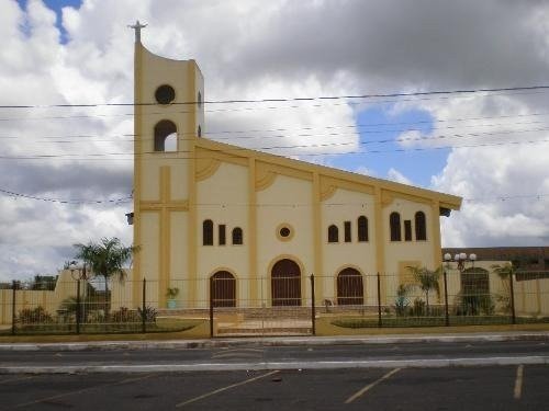 População de Pojuca pede transferência de sacerdote e envio de substituto