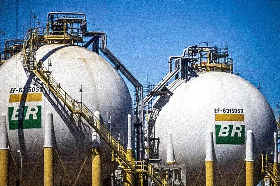 Saiba que esperar do balanço e dos dividendos da Petrobras (PETR4) no 3º tri