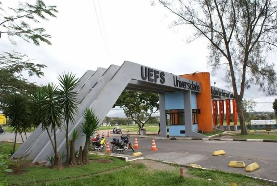 UEFS afasta cinco vigilantes acusados de agressão contra estudante