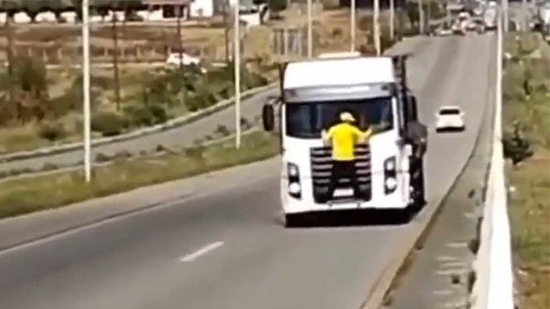 TCU cobra PRF por omissão diante de bloqueios golpistas em rodovias