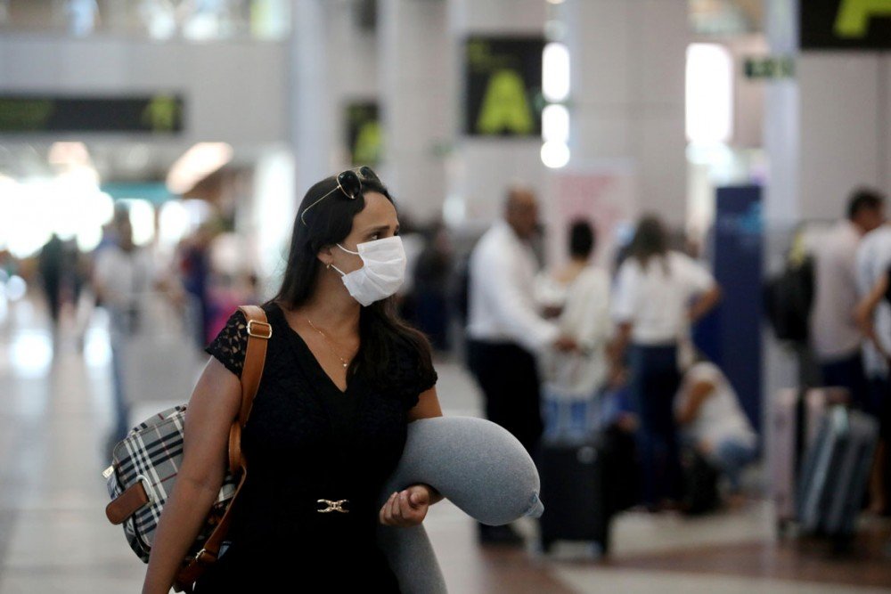 Rui anuncia retorno da obrigatoriedade de máscaras em alguns ambientes