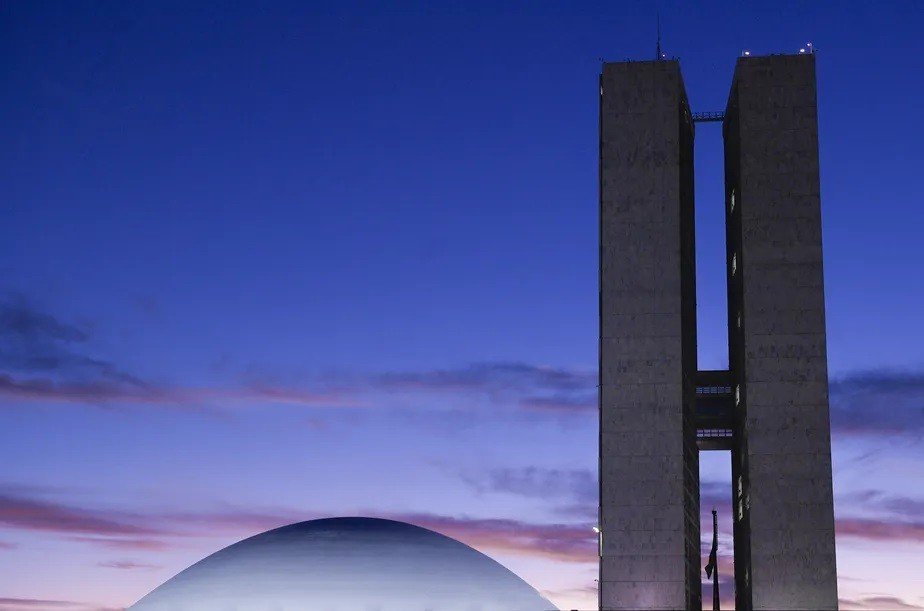 'PEC da Transição' tem votos para ser aprovada no Senado, mas desidratada