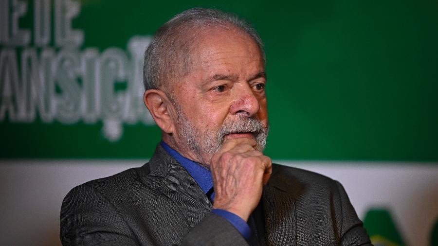 Lula diz a aliados que indicação de ministros políticos ficará para depois da PEC da Transição