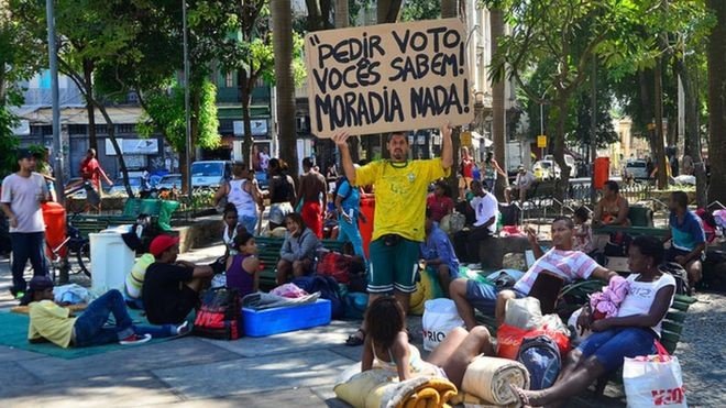 Brasil tem 6,9 milhões de famílias sem casa e 6 milhões de imóveis vazios, diz urbanista