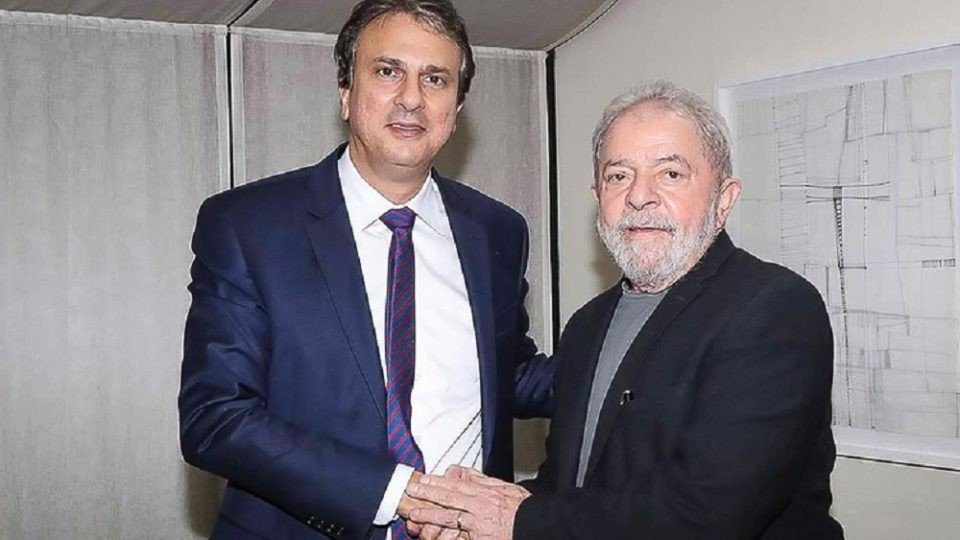 Lula sacramenta escolha de Camilo Santana para assumir o MEC