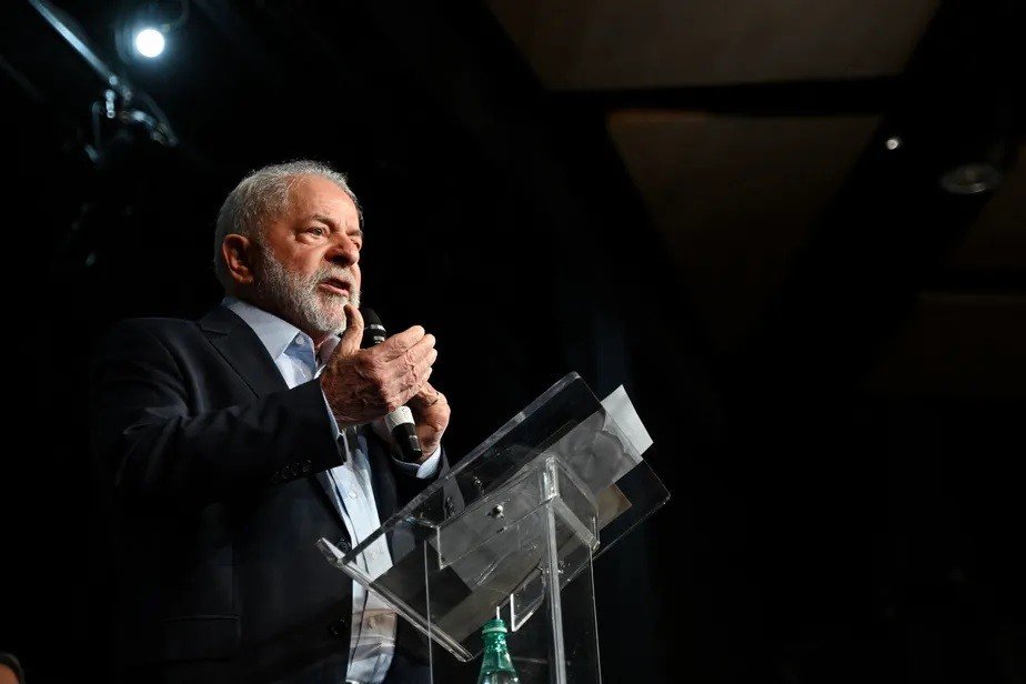 Lula anuncia 16 novos ministros, confirma Alckmin, chega a 7 petistas e deixa siglas de centro para a próxima semana; veja nomes