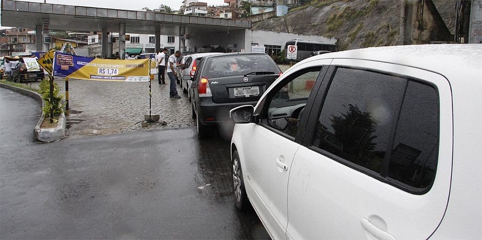 Dia D sem imposto terá gasolina com 60% de desconto em Salvador