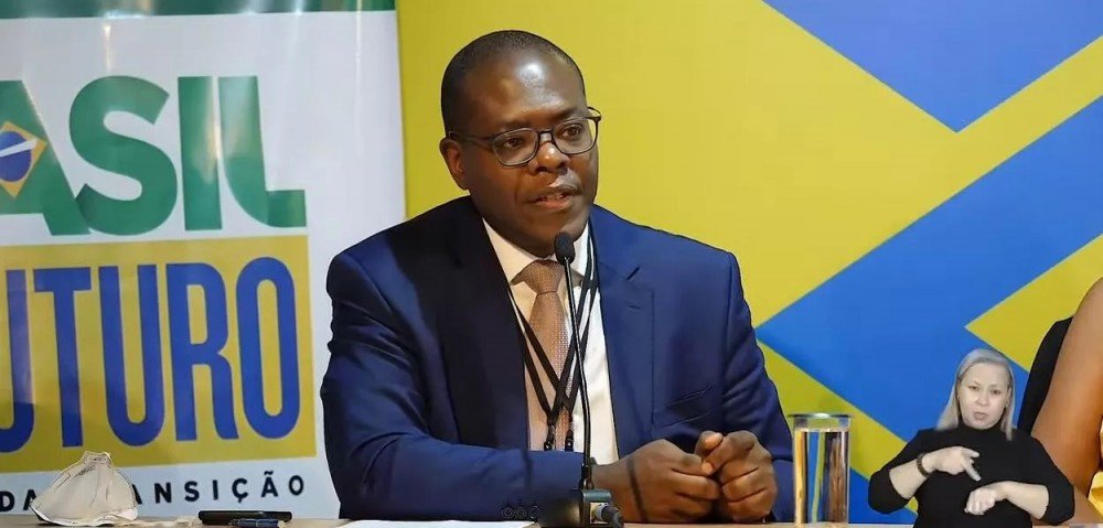 Grupos de direitos humanos vão encaminhar a Silvio Almeida demanda pela volta da Comissão de Mortos e Desaparecidos