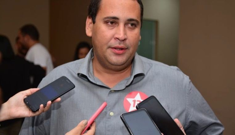 “Constrangimento óbvio” comenta presidente do PT Bahia sobre possível indicação de Elmar