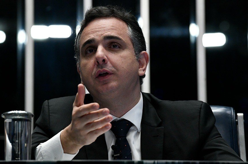 Senador Pacheco repudia tentativa de terrorismo em Brasília