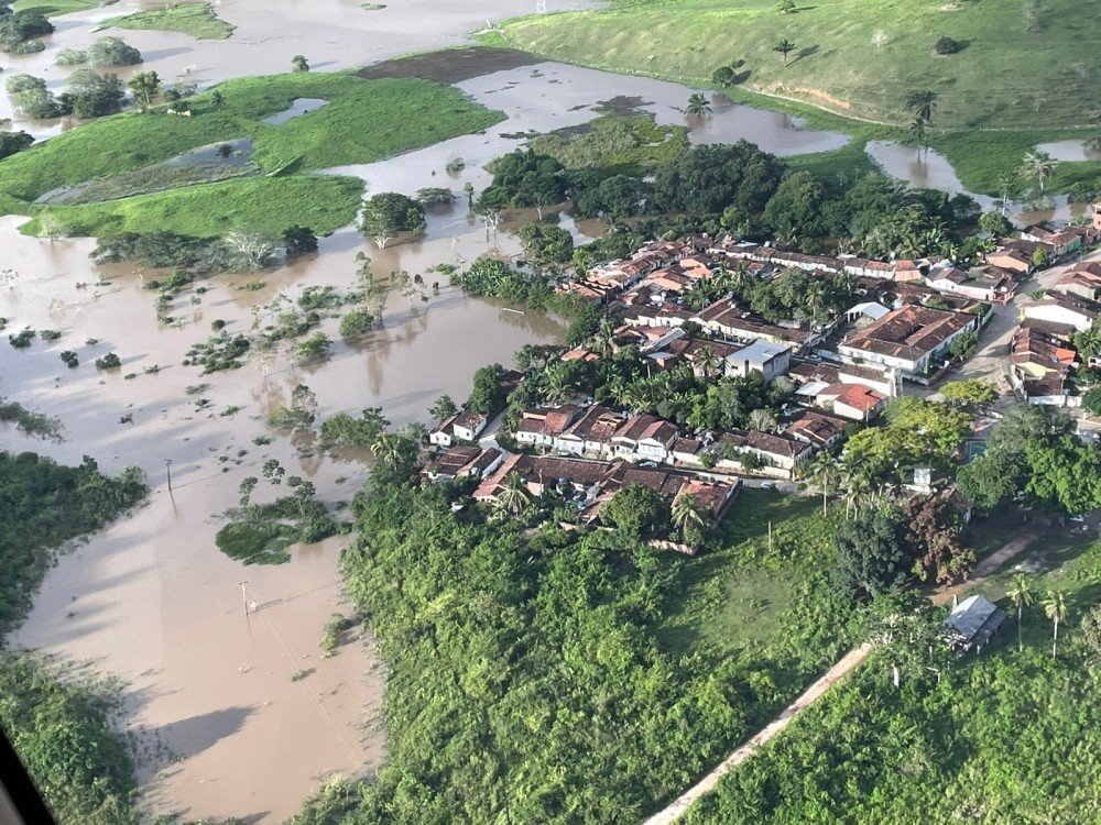 Governo oferece R$ 100 milhões em financiamentos por causa da chuva