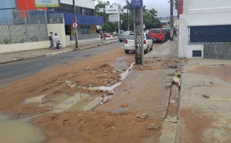 Estado concederá empréstimo e tarifa social à vítimas das enchentes