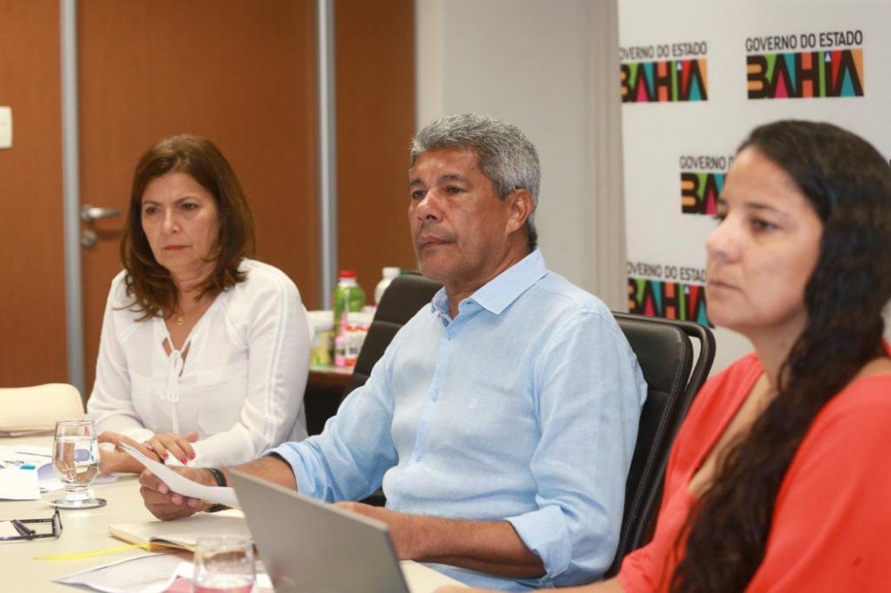 Jerônimo e Adélia Pinheiro fazem convocação para matrícula online; inscrições têm início nesta segunda