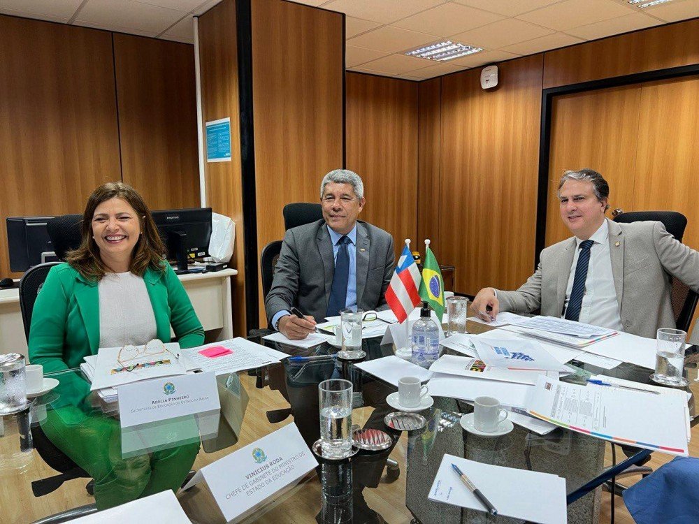 Governador e secretária de educação da Bahia discutem prioridades com ministro da pasta