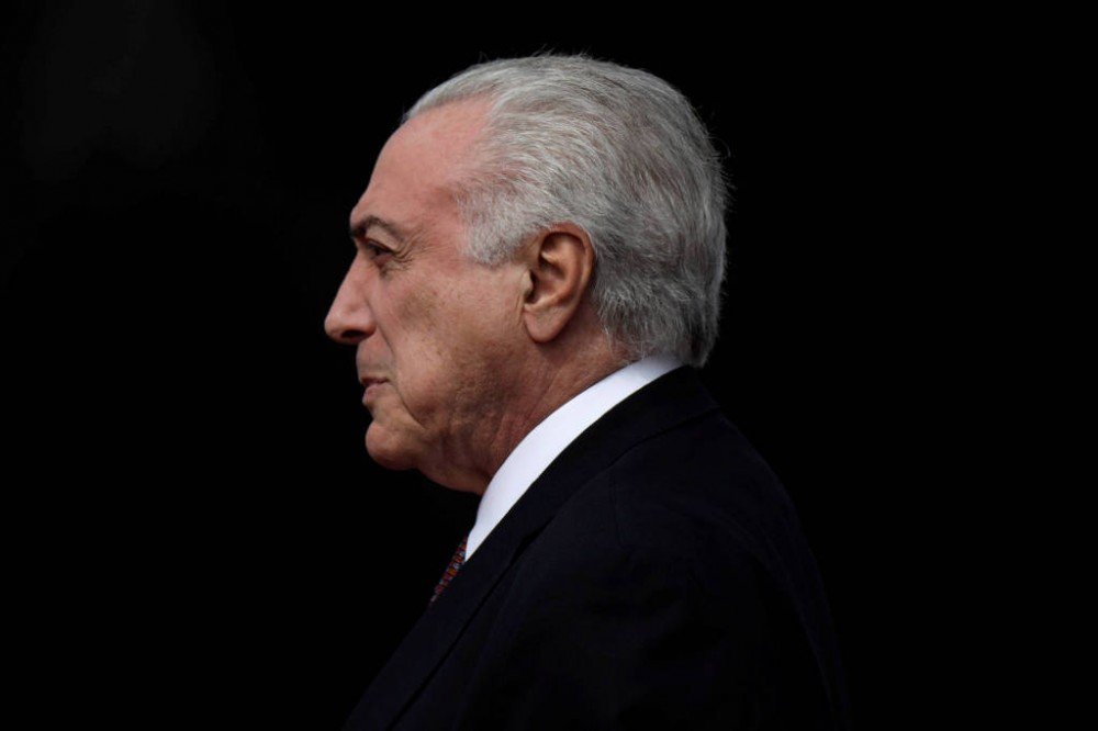 Temer completa dois anos no Planalto enfraquecido e impopular