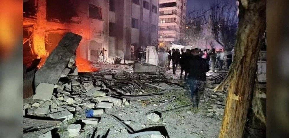 Ataque israelense deixa ao menos 15 mortos na Síria