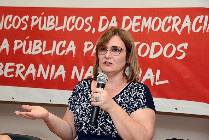 Presidenta quer Caixa agindo para redução dos juros sem perder rentabilidade