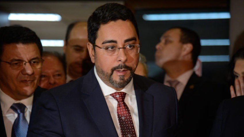 Juiz da Lava Jato no Rio de Janeiro foi afastado do cargo pelo CNJ, acusado de manipulação judicial no processo eleitoral