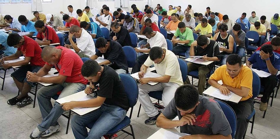 Concursos: Mais de 800 vagas na Bahia oferecem salários a partir de R$ 5 mil