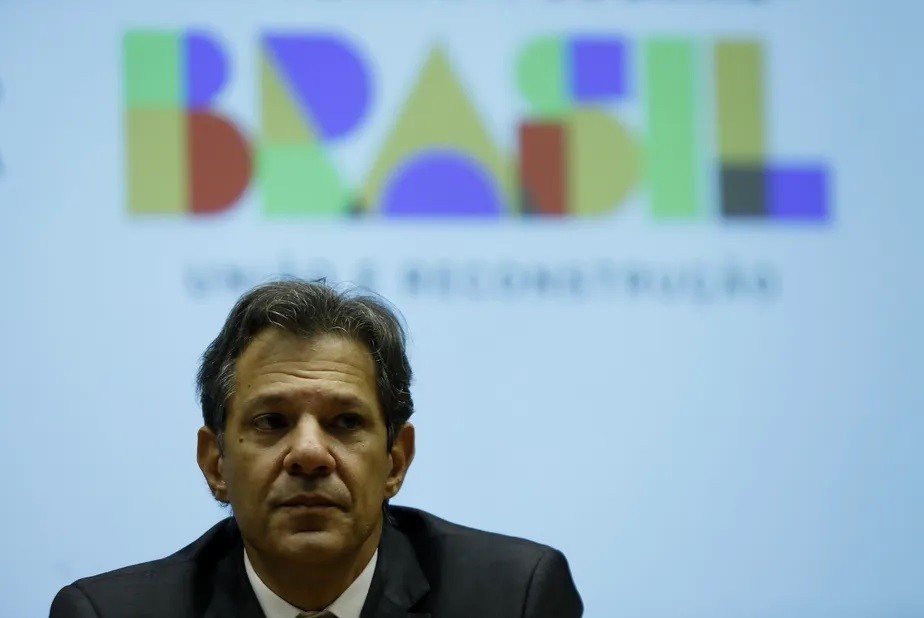 Haddad quer punição rigorosa para servidor da Receita que vazou dados sigilosos