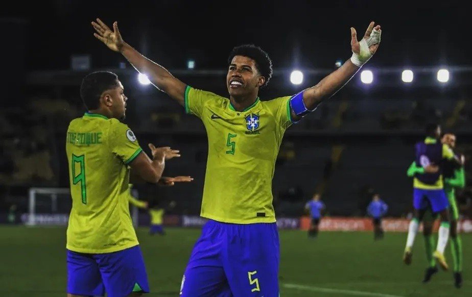 Raphael Veiga, João Gomes, Vitor Roque, Andrey Santos: quem são os nove estreantes da seleção brasileira