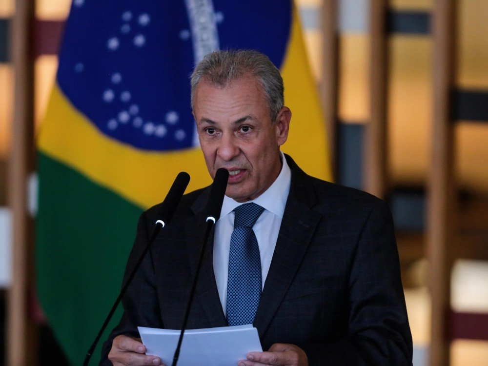 A saga das joias sauditas - ex ministro vai mudar a versão