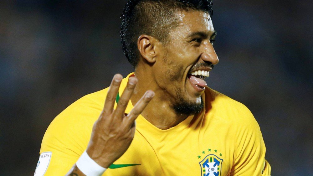 Brasil goleia o Uruguai com show de Paulinho e fica a um passo da Copa de 2018