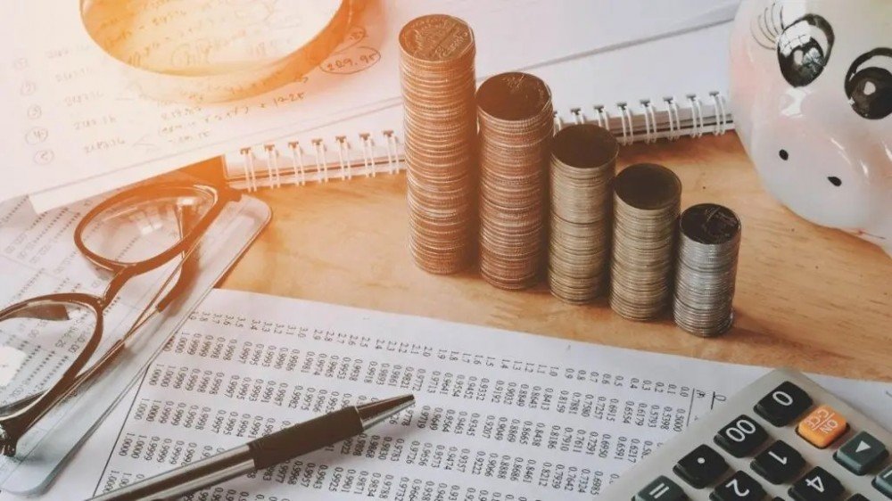 Taxa máxima de juros para consignado de aposentados é reduzida para 1,7% ao mês pelo Governo Lula