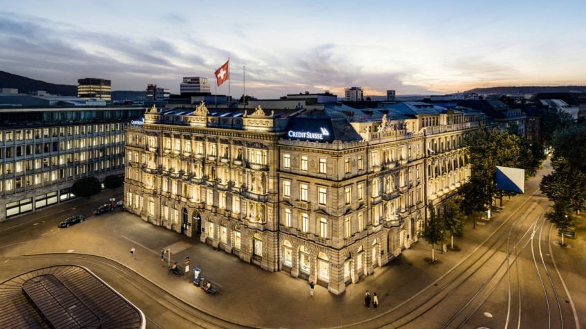 Até tu, Suiça? UBS compra Credit Suisse e torna a economia suíça mais dependente de uma única instituição financeira