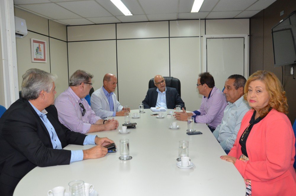 “Implantação do programa Neojiba e de uma unidade do SESI em Alagoinhas é de nosso interesse e vamos lutar por isso”, afirma secretário