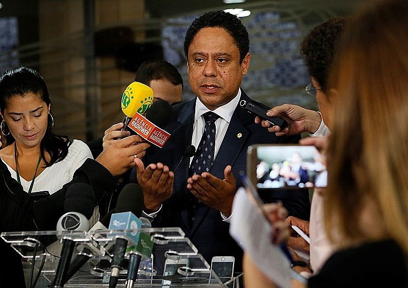 Nesta quarta-feira (22), o governo entregará ao relator a avaliação sobre o projeto de lei das fake news