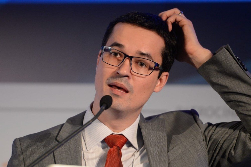 Dallagnol, em desespero, diz que o novo juiz da Lava Jato, que desmascarou a extorsão de Moro, é 