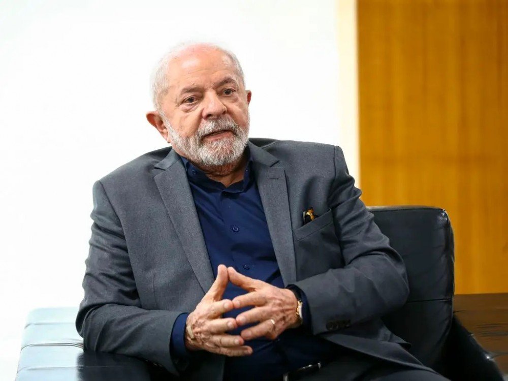 Após se recuperar da pneumonia, Lula remarca sua viagem para a China para abril