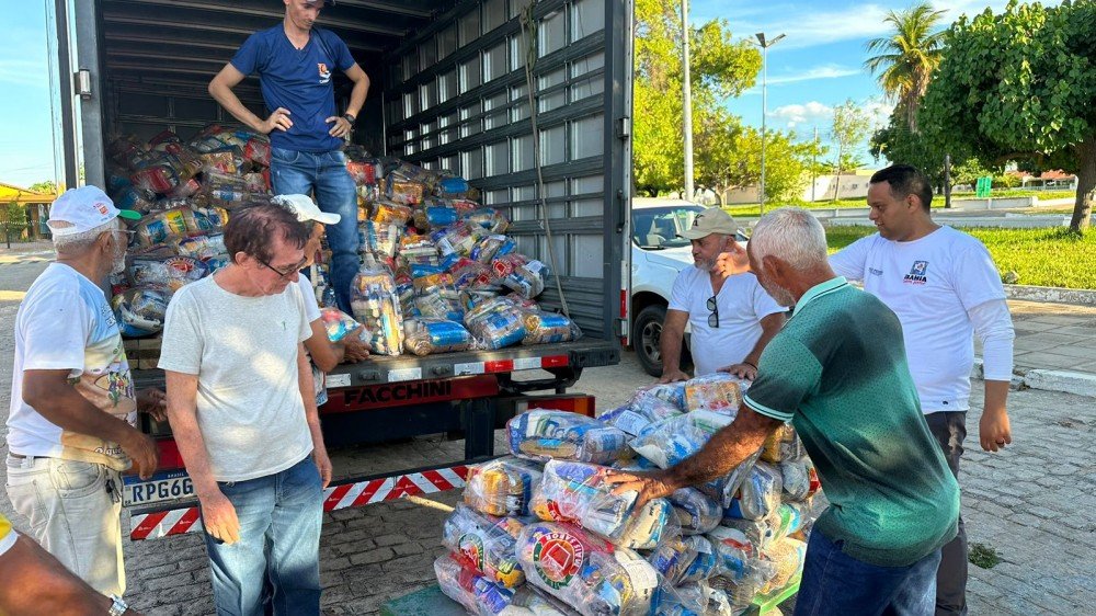 Campanha do Bahia Sem Fome entrega 24 toneladas de alimentos no norte do estado