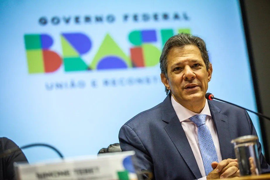 'É hora de cobrar de quem não paga,' diz Haddad. Sem incomodar bancos e rentistas?