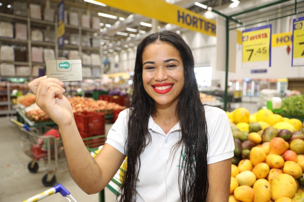 O governo estadual realizará no sábado (15) um novo crédito do programa Bolsa Presença, totalizando R$ 55,7 milhões em transferências de renda para as famílias dos estudantes