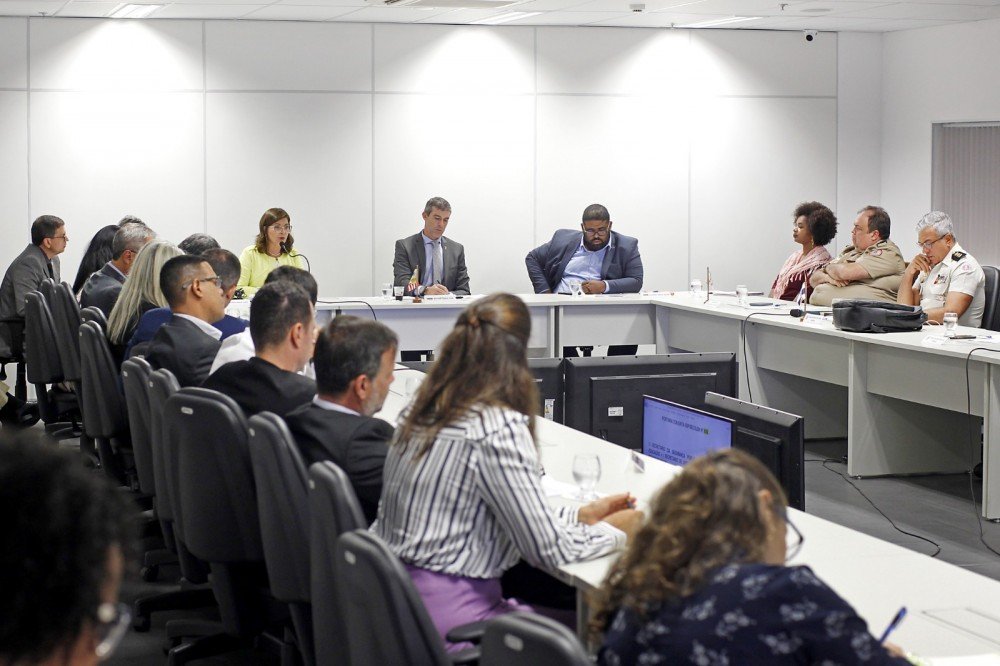 Reunião entre secretários de estado analisa e discute segurança nas escolas